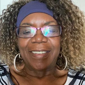 Meet your Posher, Janis